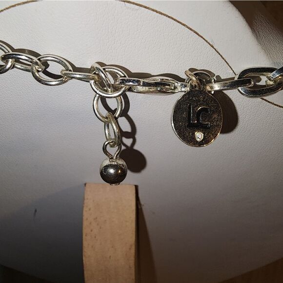 Liz Claiborne Silvertone Cha Cha Necklace 20" - Picture 7 of 7